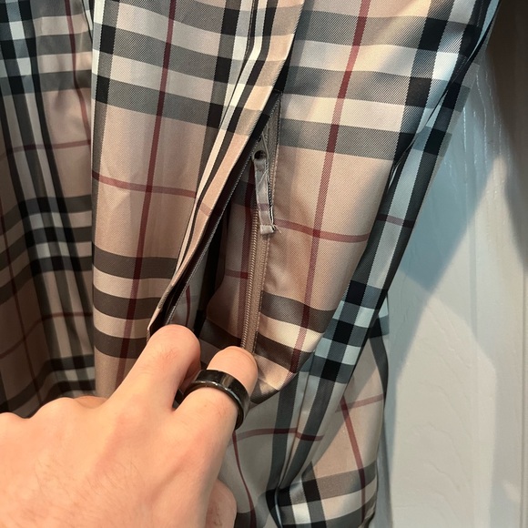 BURBERRY Golf, size M waterproof rain jacket UNISEX - Picture 3 of 9